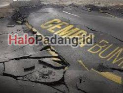 Ke Padang, Doni Munardo Kembali Ungkap Ancaman Megathrust Mentawai