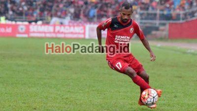 Rekrutmen Semen Padang FC. Rosad Setiawan In, Nur Iskandar Out