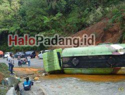 Jalur Padang-Solok Normal Lagi Setelah Truk dan Minyak Sawit Dievakuasi
