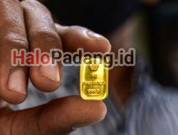Pegadaian Terpantau Turun, Di Pasar Raya Padang Dihargai Rp2.050.000 Per Emas