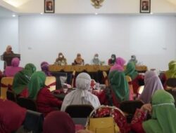 Pertemuan Bulanan, GOW Padang Panjang Sosialisasikan Pakaian Adat Minang