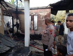 Kebakaran, Rumah Warga Ranah Pesisir Ludes Dilalap Api
