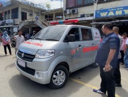 Berkat Andre Rosiade, Pedagang Pasar Raya Padang Dapat Ambulans
