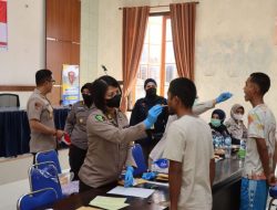 Dua Puluh Tahanan di Polres Bukittinggi Jalani Kriminal DNA Database