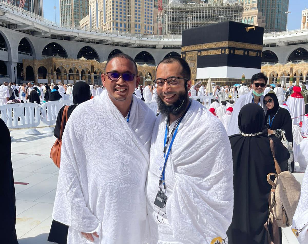 Dari Mekkah, Ustaz Khalid Basalamah Doakan Andre Rosiade Sukses