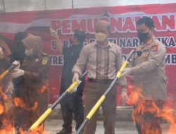 Puluhan Kilogram Ganja Kering Dimusnahkan di Polda Sumbar