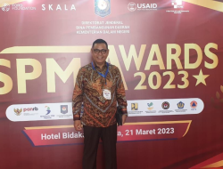 Bupati Solok Epyardi Asda Terima Penghargaan SPM Award 2023