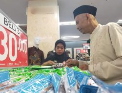 Semalam di Rumah Dinas Walikota, Warga Padang Diajak Belanja Lebaran ke Mall