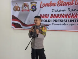 Kala Personel Polres Solok Berstand Up Comedy saat Peringati HUT Bhayangkara