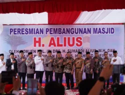 Bupati Solok Sampaikan Terima Kasih atas Pembangunan Masjid Keluarga Alius