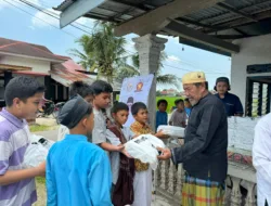 Andre Rosiade: Gerindra Bagikan Ribuan Nasi Kotak Sahur untuk Korban Banjir Pessel selama Sepekan
